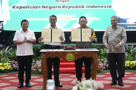 Dukung Gerakan Swasembada Pangan, Kapolri: Mentan Amran Sahabat Saya